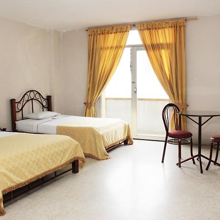 Hotel Normandia Μεντεγίν Εξωτερικό φωτογραφία