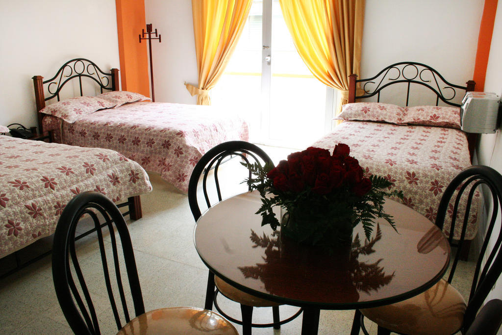 Hotel Normandia Μεντεγίν Δωμάτιο φωτογραφία